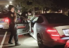 纽约警方夜巡，专门拦查无灯车