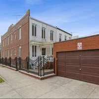 Bensonhurst 街角，2家庭磚屋+ 3個車位