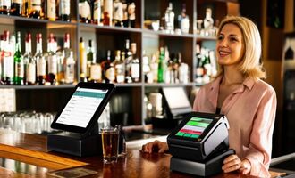 餐馆POS系统：申请流程、费用与降低信用卡手续费技巧