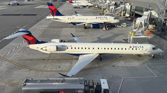 出行注意！全美40大机场航班全面限流