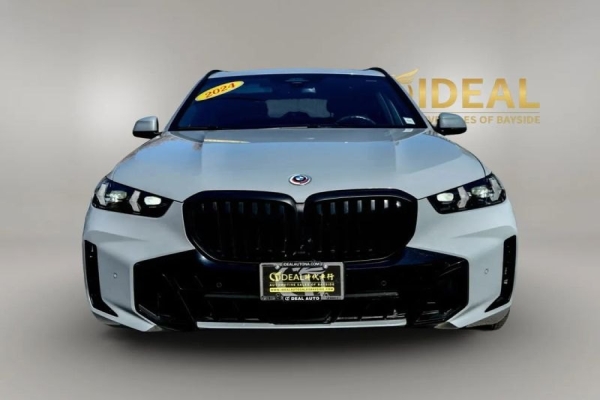 2024 BMW X5 M sport